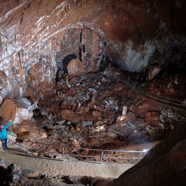 MANITA PEĆ - CRAZY CAVE, Apartmani Bosi i Goli Starigrad Paklenica