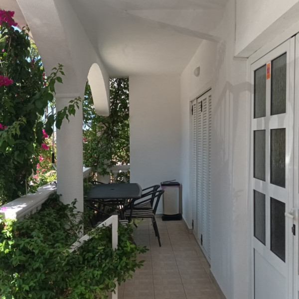 Dnevni boravak, Apartmani Bosi i Goli, Apartmani Bosi i Goli Starigrad Paklenica