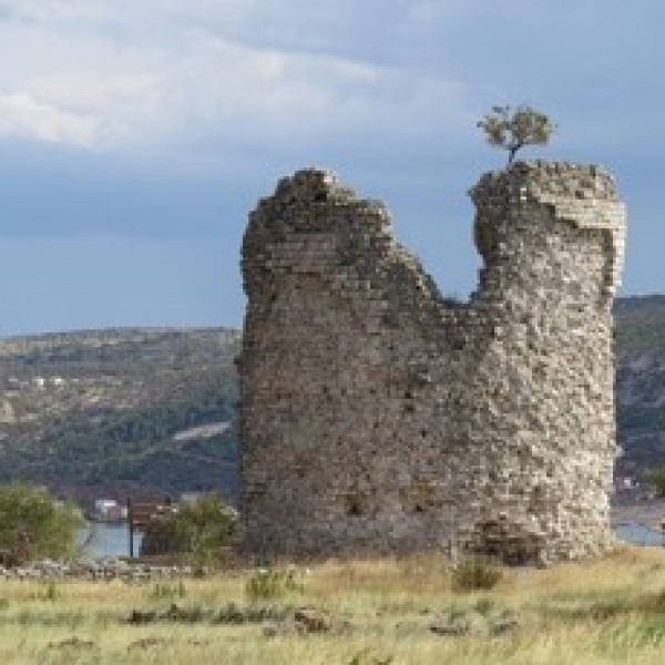 FORTRESS OF VEČKA KULA (VENETIAN), Apartmani Bosi i Goli Starigrad Paklenica